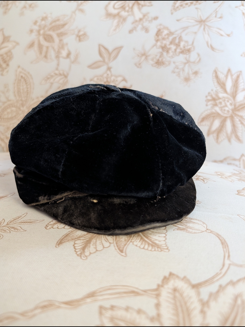 REAL 1890 Victorian Black Velvet Newsboy Cap w Provenance Order Of The Garter
